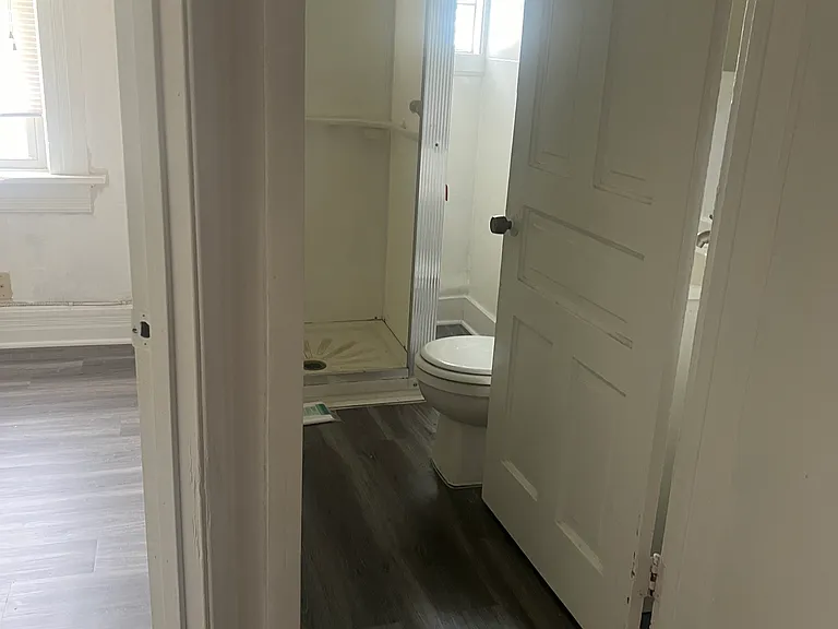 1936 N Farwell Ave #4 — Photo 4
