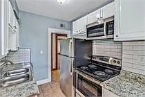 2710 Holmes St #3S — Photo 8