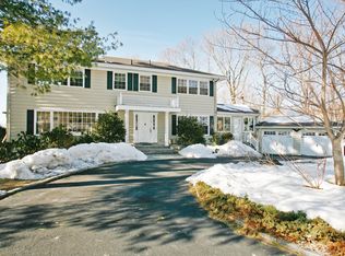 72 Quinn Rd, Briarcliff Manor, NY 10510