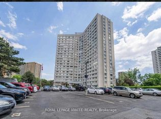 3695 Kaneff Cres #707, Mississauga, ON L5A 4B6