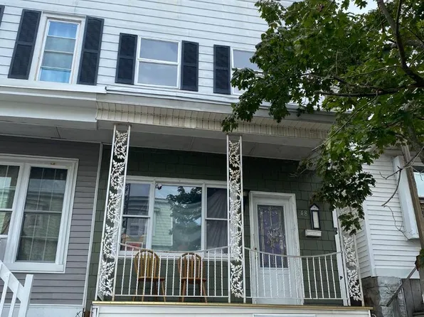 48 S Maple St, Mount Carmel, PA 17851