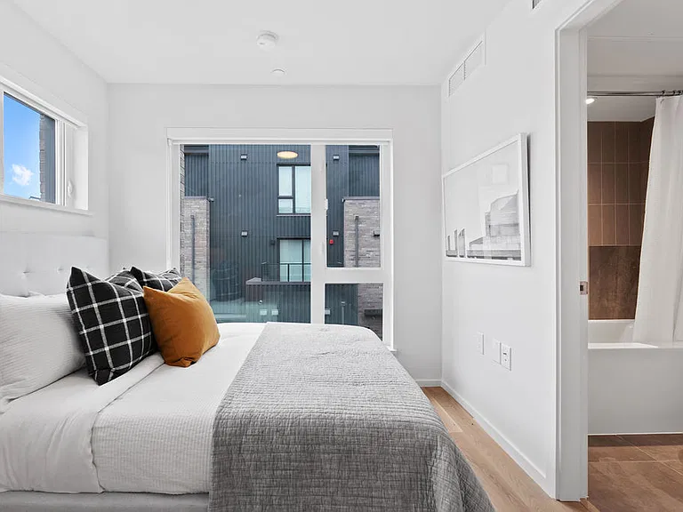 755 W 49th Ave — Photo 13
