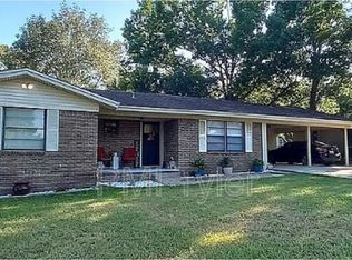 509 Colonial Dr, Athens, TX 75751