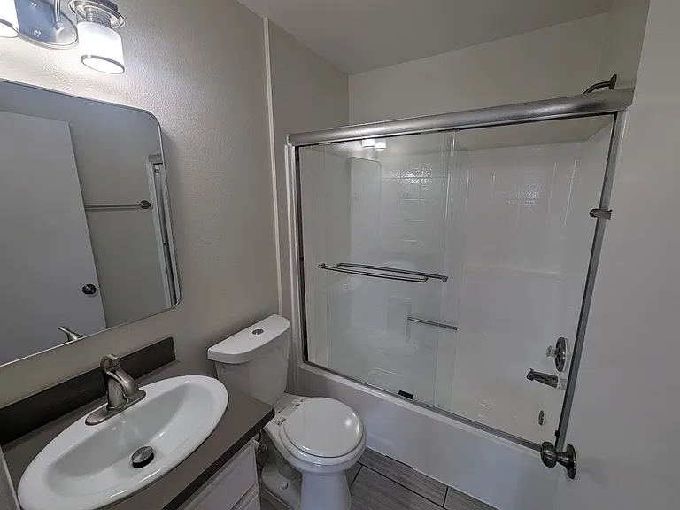 Beckwood Apartments — Photo 9