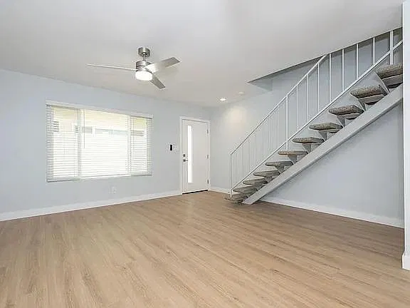418 N Broadway #418.3 — Photo 35
