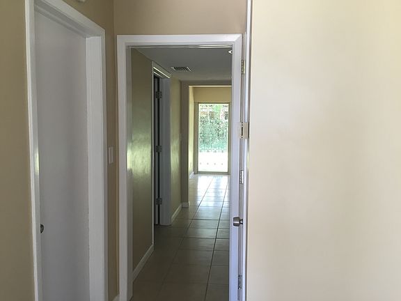 4th image of 1751 26th Ave S