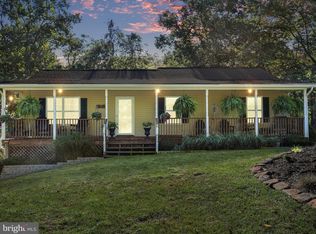 122 Summertime Ln, Harpers Ferry, WV 25425