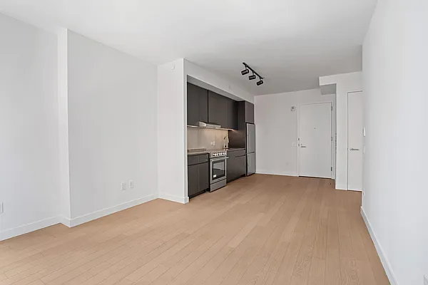 Rented by Nancy Packes Inc. | media 9