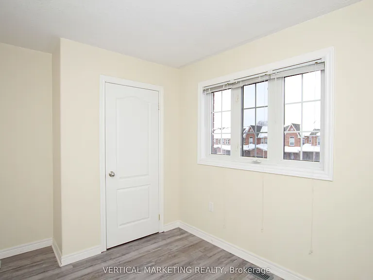 35 Buchanan Dr — Photo 7