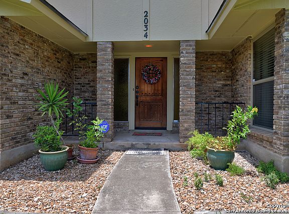 2nd image of 2034 Lotus Blossom St