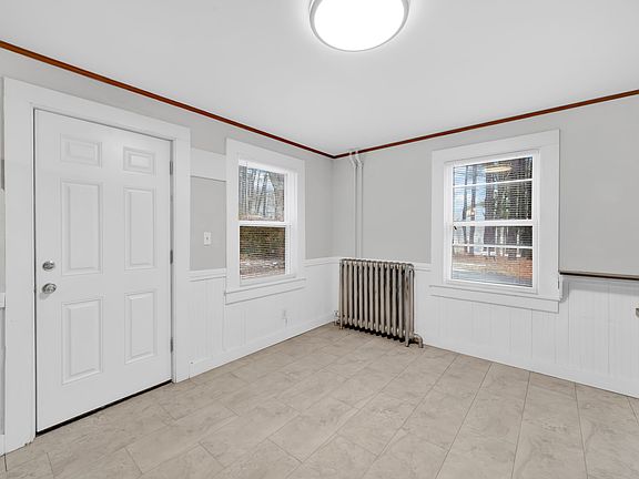 4th image of 37 Bushy Hill Rd