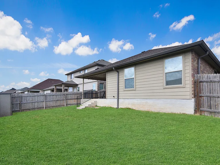 1411 Amber Dawn Dr — Photo 16