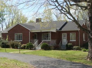 631 Fall River Rd, Lawrenceburg, TN 38464