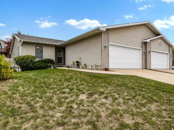 3315 Queen Dr SW, Cedar Rapids, IA 52404
