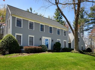 122 Fox Hill Dr, Holden, MA 01520
