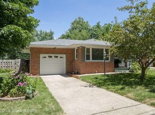 617 Pleasant View Dr, Des Moines, IA 50315