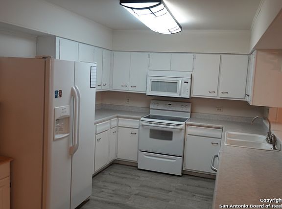 3rd image of 4806 Newcome Dr
