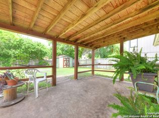 2806 Bear Springs Dr, San Antonio, TX 78245