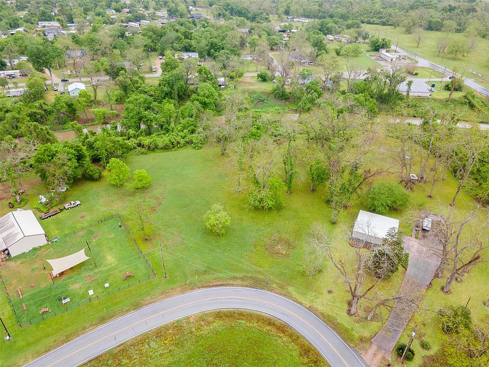 1st image of 1026 Colony Ln