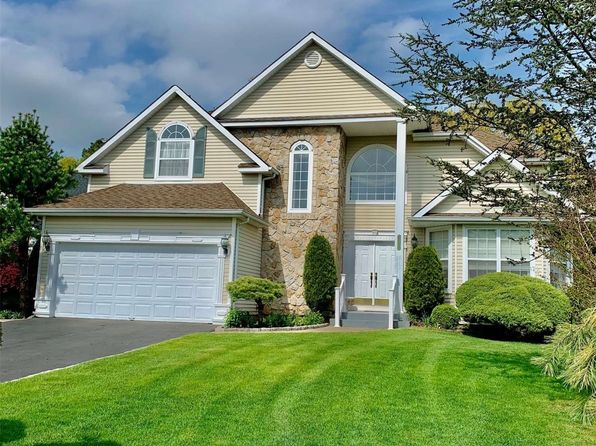 Holtsville NY Real Estate Holtsville NY Homes For Sale Zillow Holtsville NY Real Estate Holtsville NY Homes For Sale Zillow