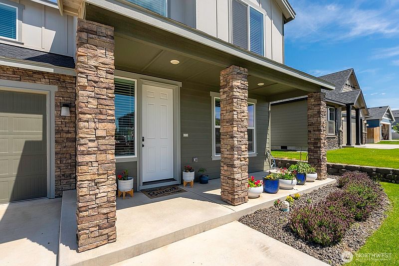 5th image of 4708 W Junco Street
