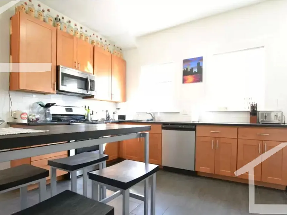 11 Wadsworth St #1E