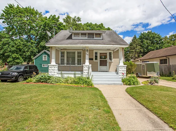 3332 College Ave NE, Grand Rapids, MI 49525