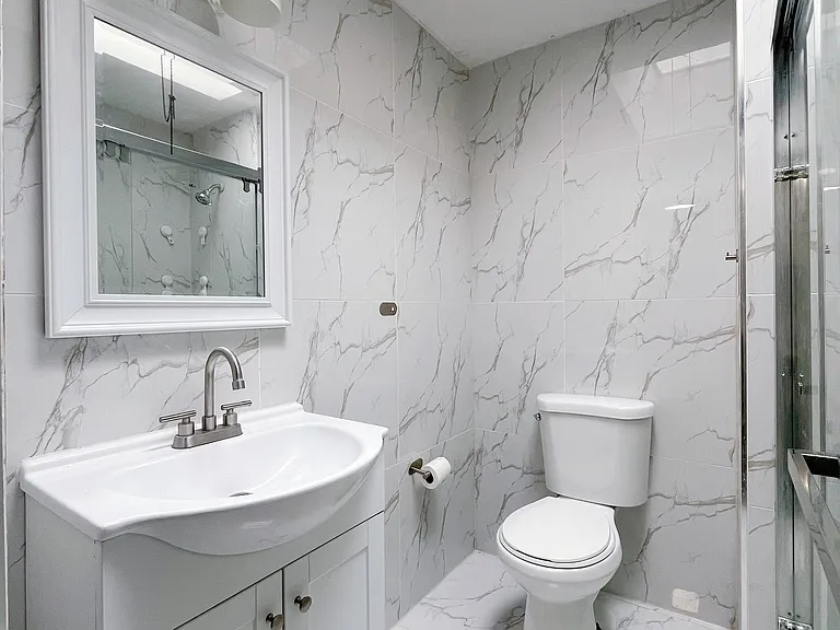 1522 Devereaux Ave — Photo 14