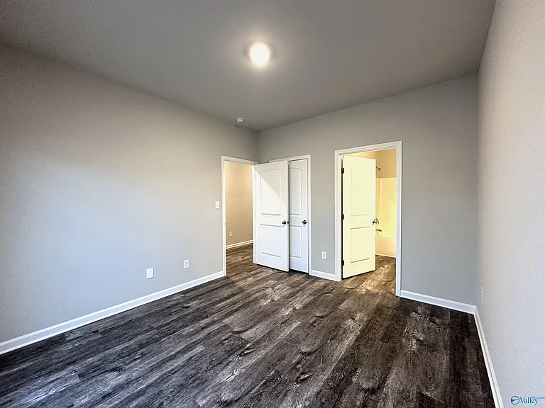 6528 Moon Crest Ln — Photo 20