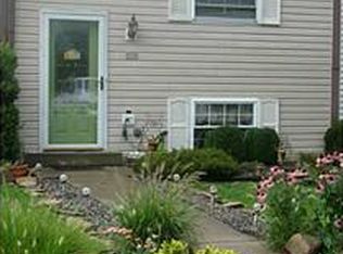 320 Black Hills Dr, Latrobe, PA 15650