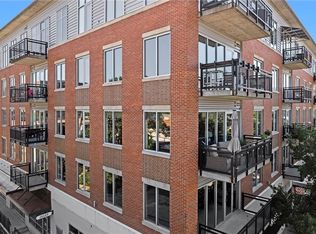 4141 Pennsylvania Ave #307/308, Kansas City, MO 64111