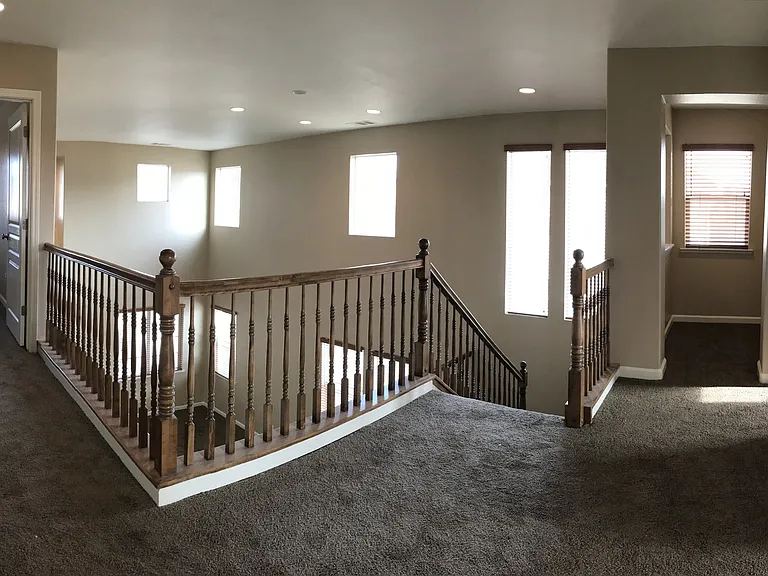 1235 Bluegrass Ct — Photo 32