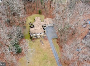 64 Charlotte St, Port Matilda, PA 16870