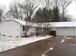 5743 Mills Creek Ln, North Ridgeville, OH 44039