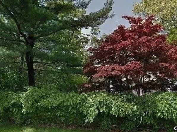 Avenue A, Holbrook, NY 11741
