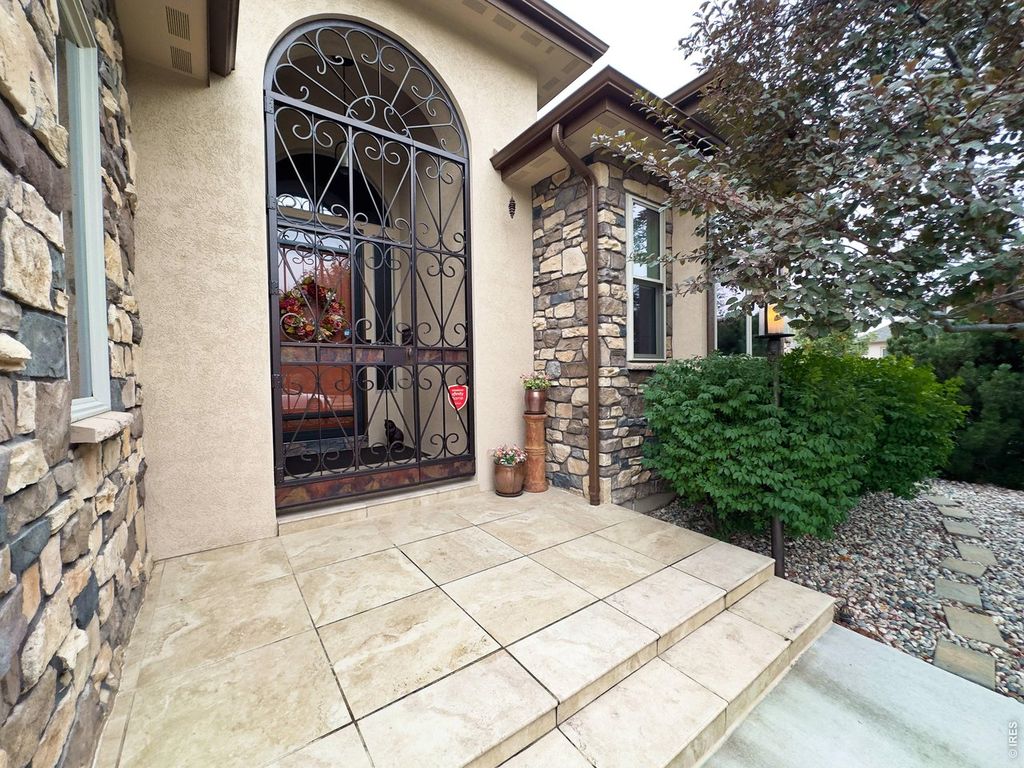 3703 Sandy Shore Ln