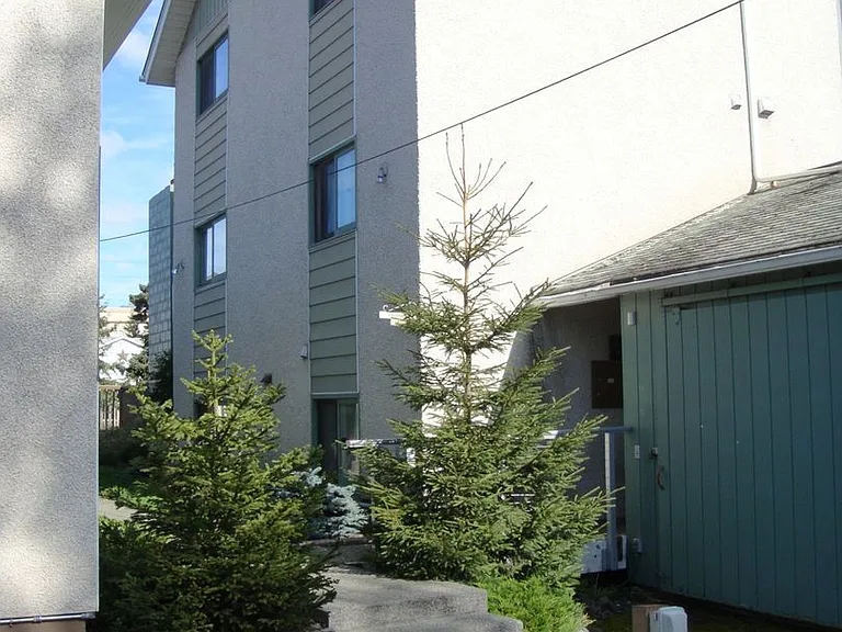 Baker Apartments — Photo 13
