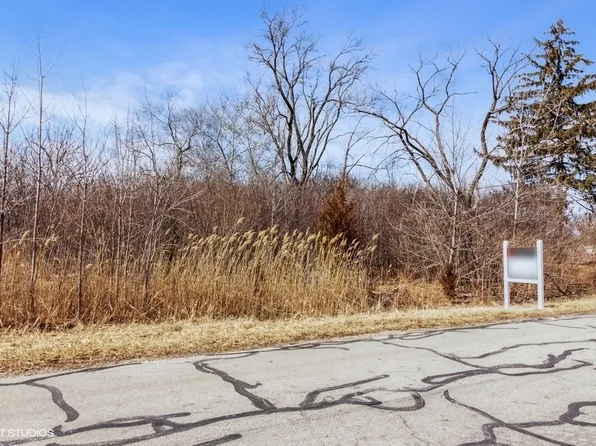 4N160 Mayfair Dr, Bensenville, IL 60106