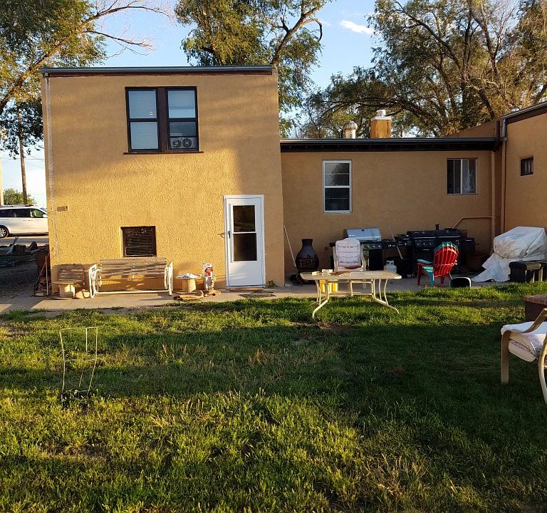1st image of 3049 McCormick Ave