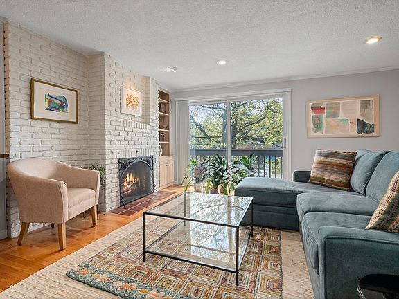2nd image of 282 Mount Auburn St Unit 282