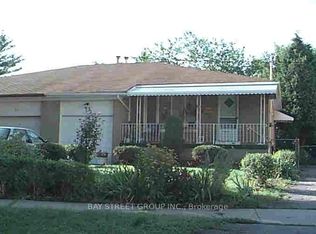 73 Regatta Cres, Toronto, ON M2R 2X7