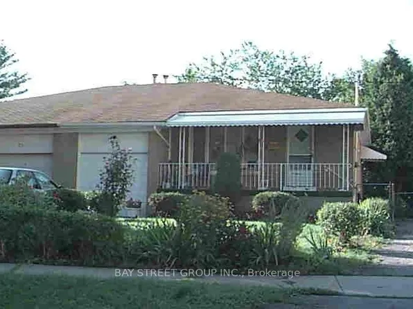 73 Regatta Cres, Toronto, ON M2R 2X7