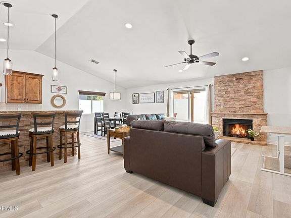 5th image of 15425 N 63RD Street