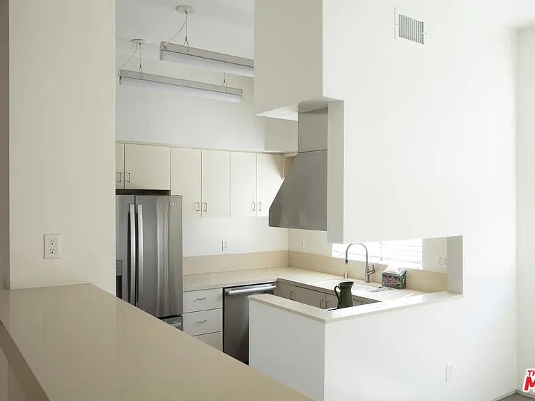 444 W Avenue 37 — Photo 11