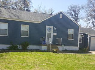 10200 Saint Richard Ln, Saint Ann, MO 63074