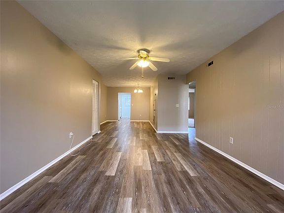 4th image of 5313 Hansel Ave Unit D-17