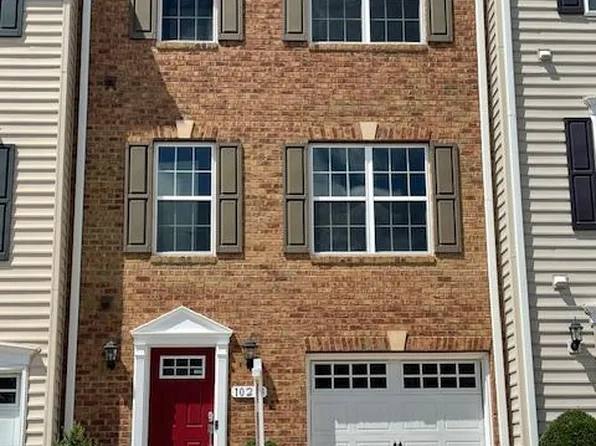 10213 Osage Dr, Fredericksburg, VA 22408