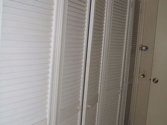 5th image of 313 E 89th St APT 2G