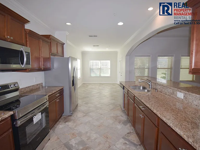 143 Windyhill St — Photo 6