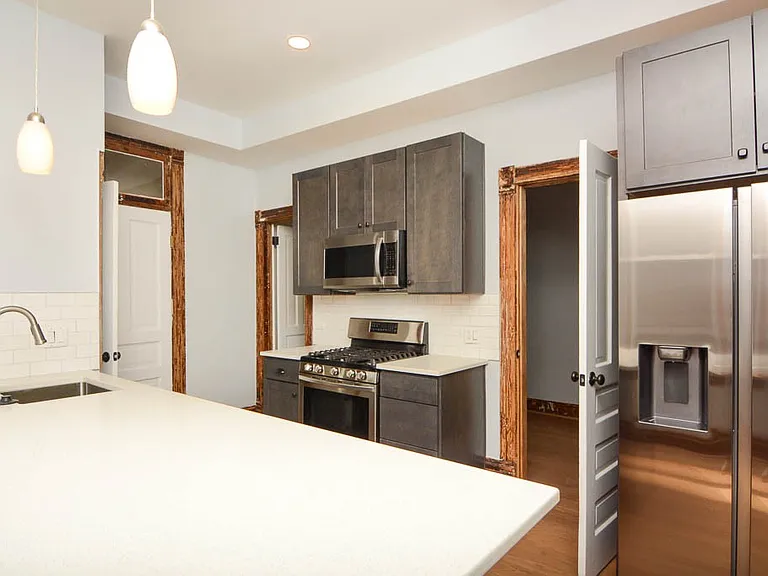 949 N Winchester Ave #2 — Photo 2